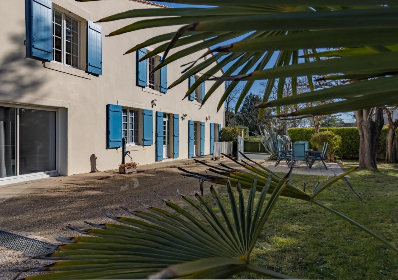 Les Deux Chênes Acomodação com café da manhã Le Fleix Exterior foto